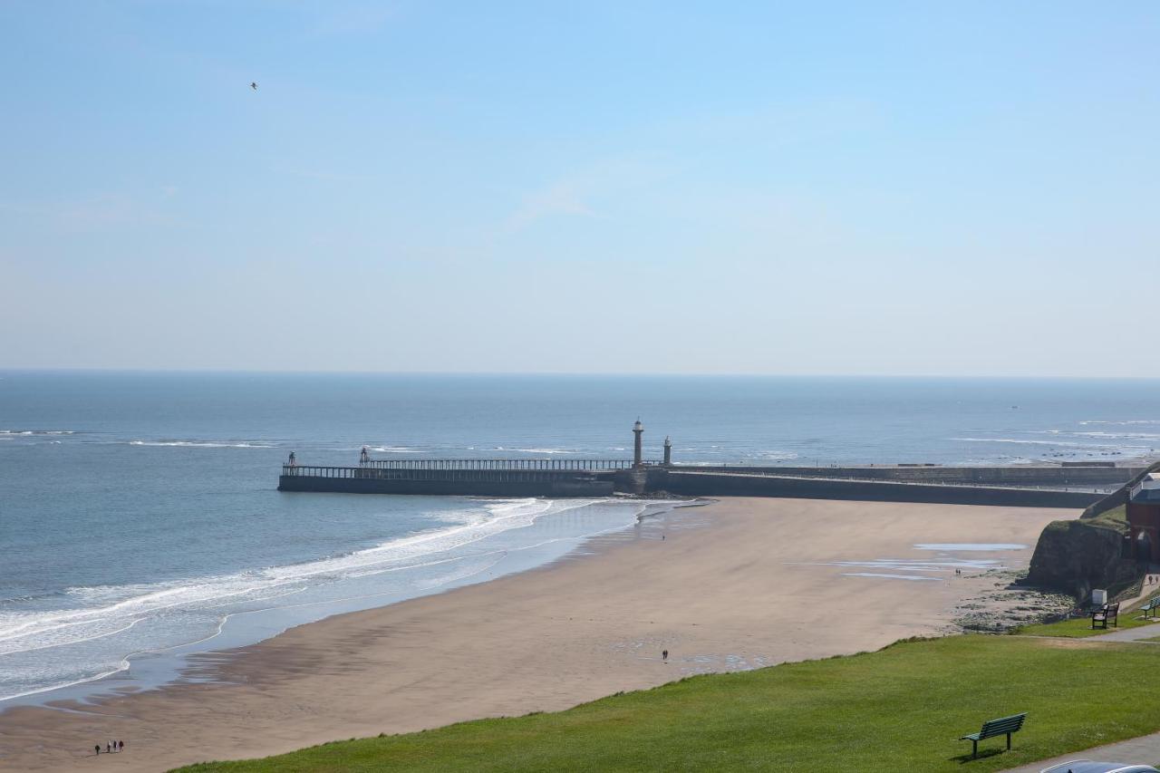 The Seacliffe - Whitby Hotell Exteriör bild