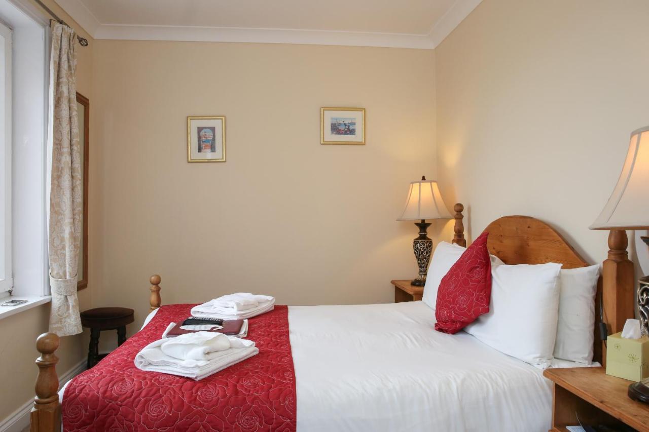 The Seacliffe - Whitby Hotell Exteriör bild