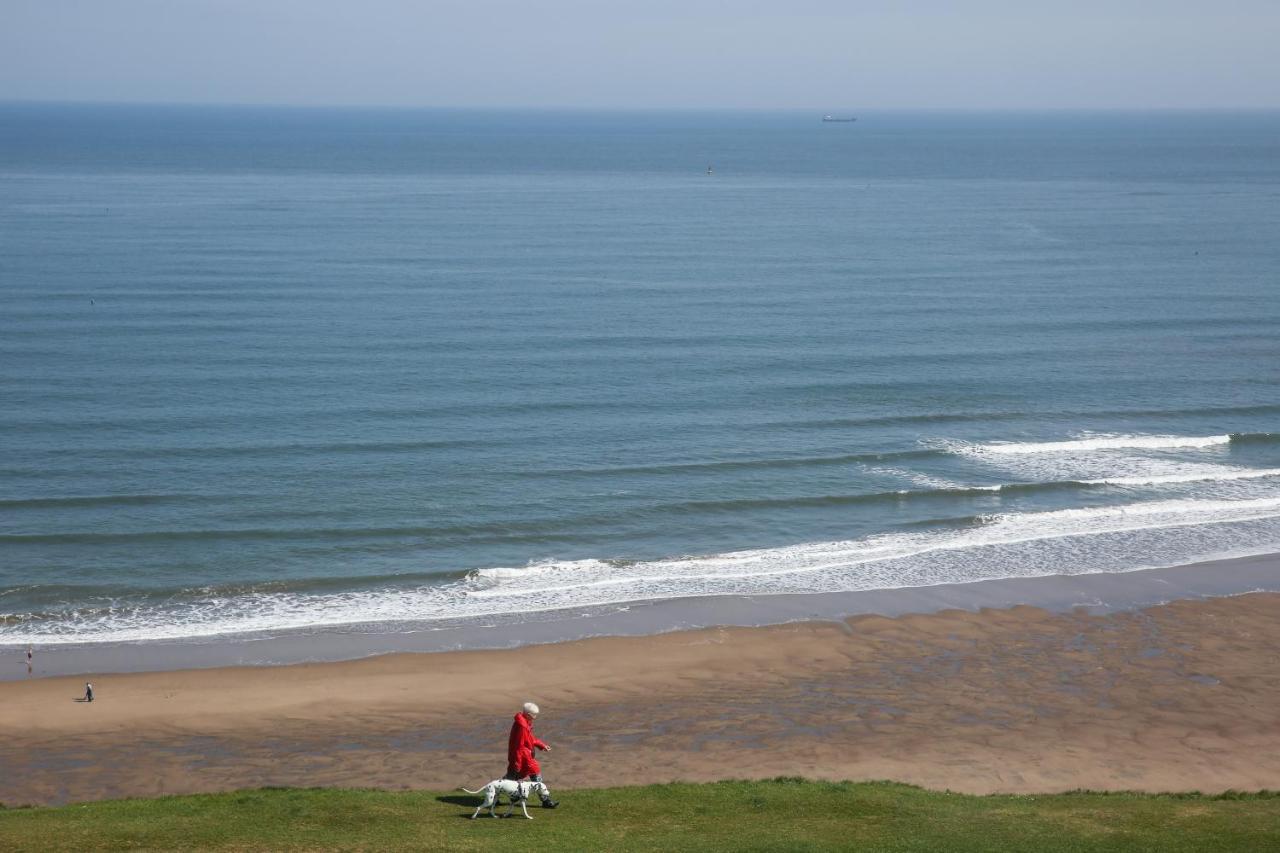 The Seacliffe - Whitby Hotell Exteriör bild